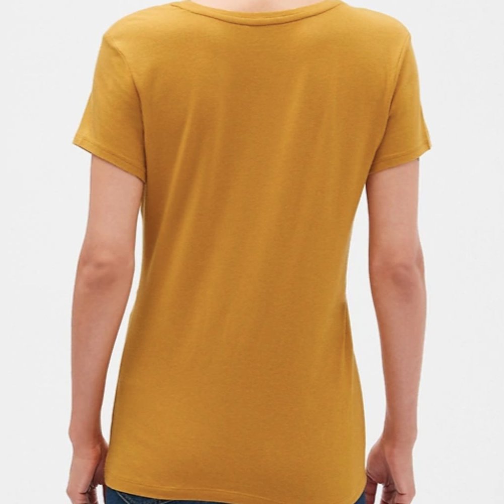 BANANA REPUBLIC Timeless Crew-Neck T-Shirt - Picture 3 of 6